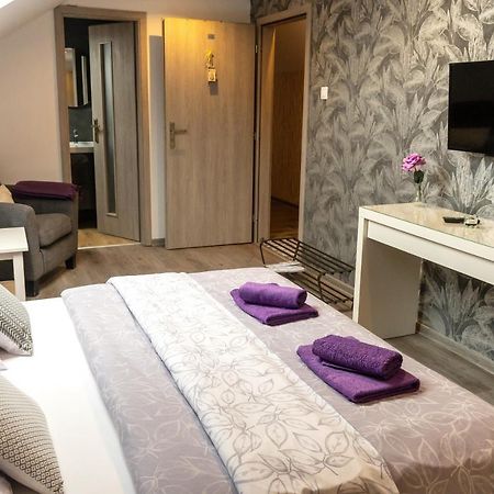 Nisa Apartments Nova Lesna Luaran gambar