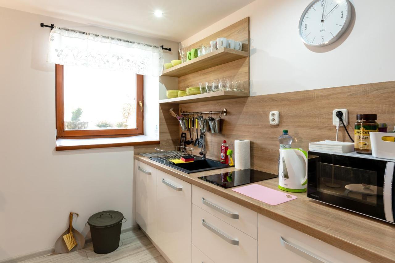 Nisa Apartments Nova Lesna Luaran gambar