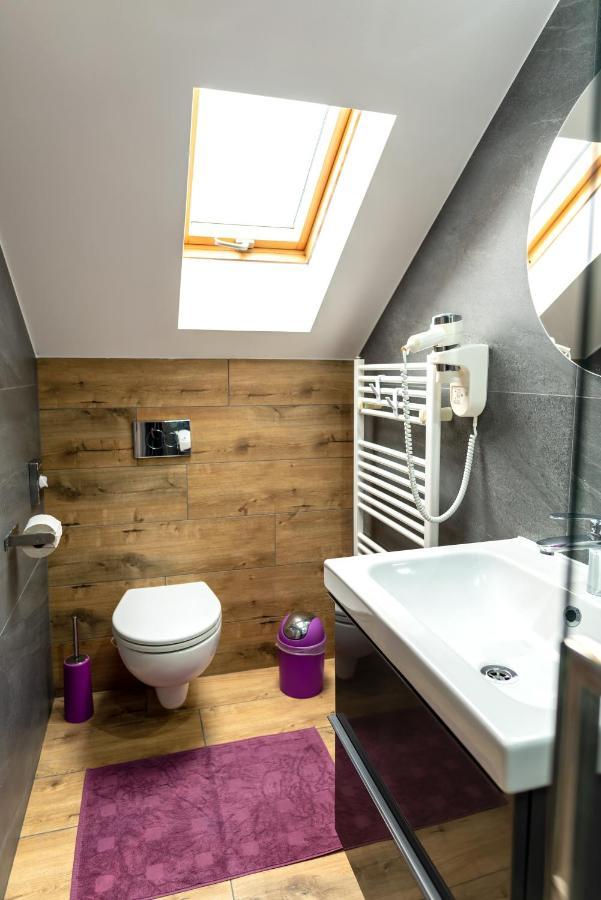 Nisa Apartments Nova Lesna Luaran gambar